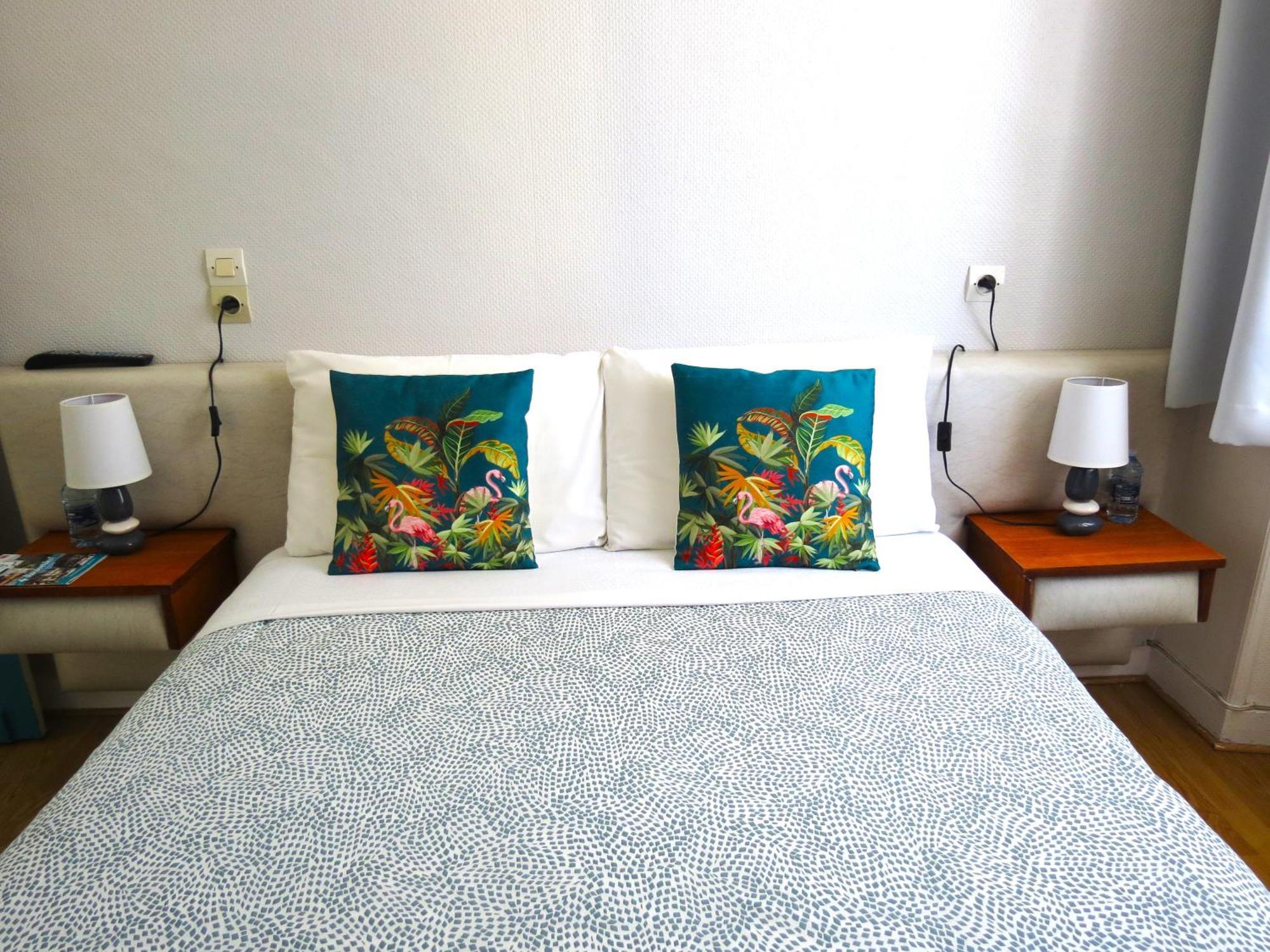 Hotel Au Petit Bearn Salies-de-Béarn Екстериор снимка
